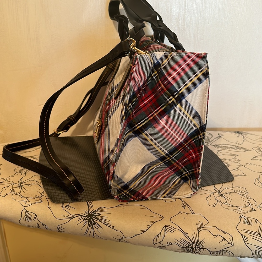Handbag - Picture 3 of 9